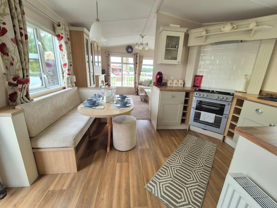 Amazing 2Bedroom Caravan In Lincoln, Tattershall Ngoại thất bức ảnh
